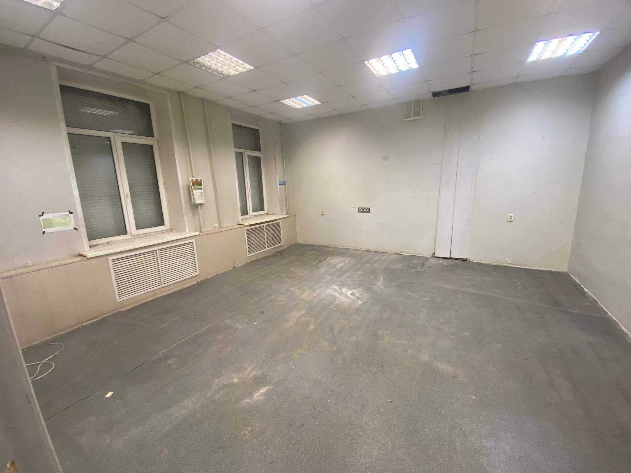 Продам офис 221.9 м.кв.