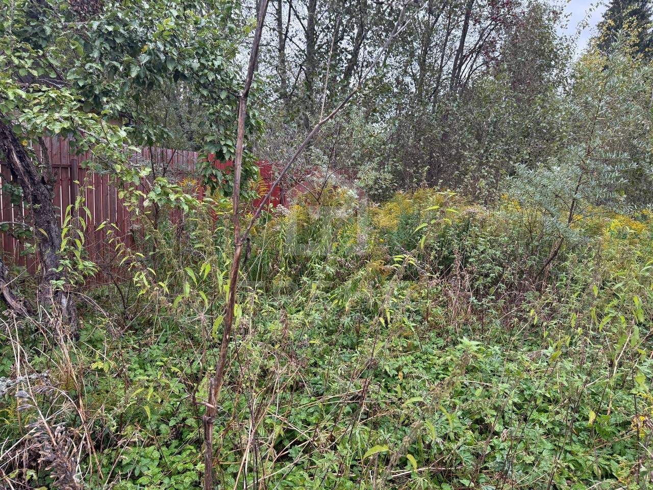 Продам земельный участок 660 м.кв.