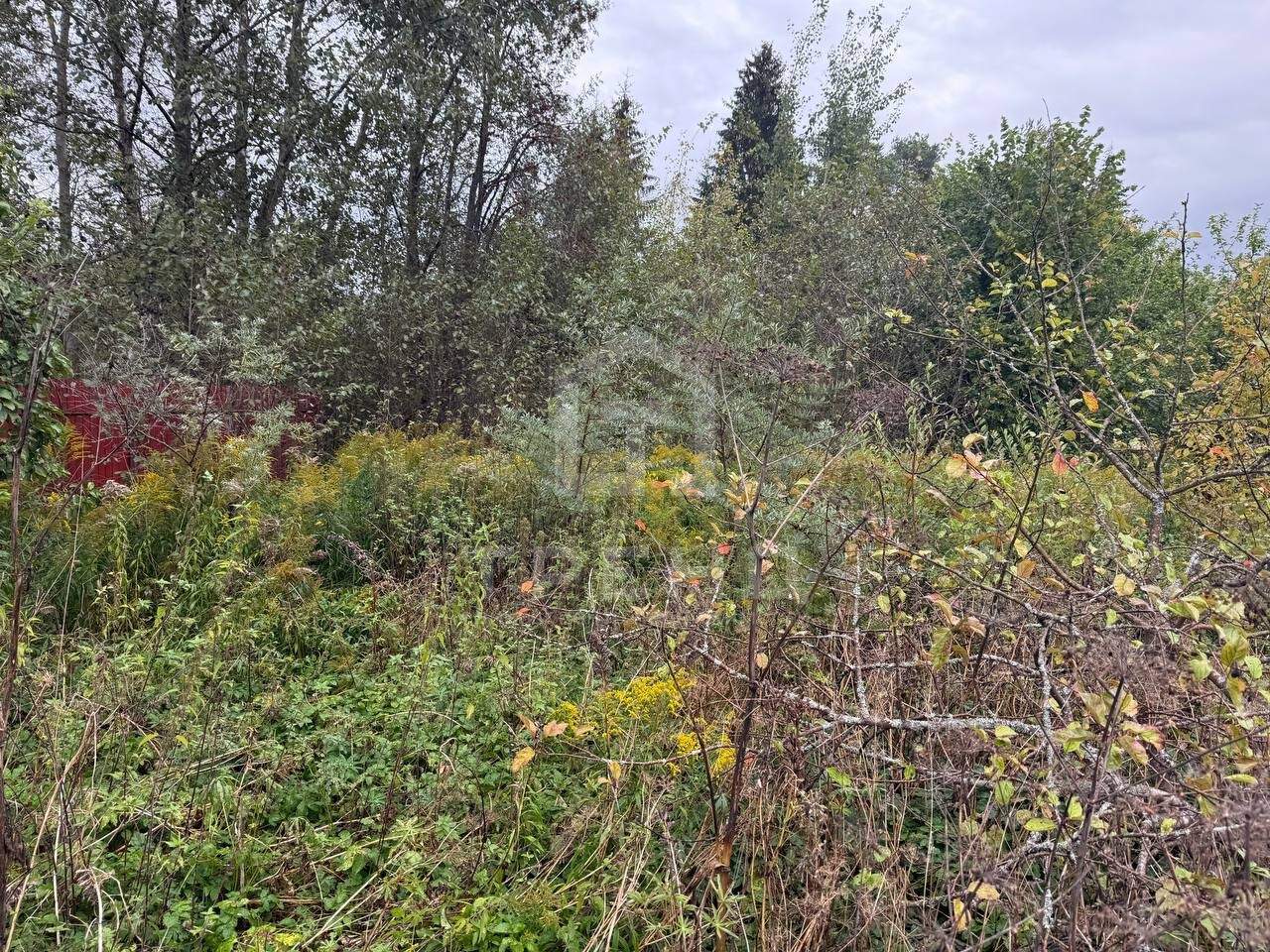 Продам земельный участок 660 м.кв.