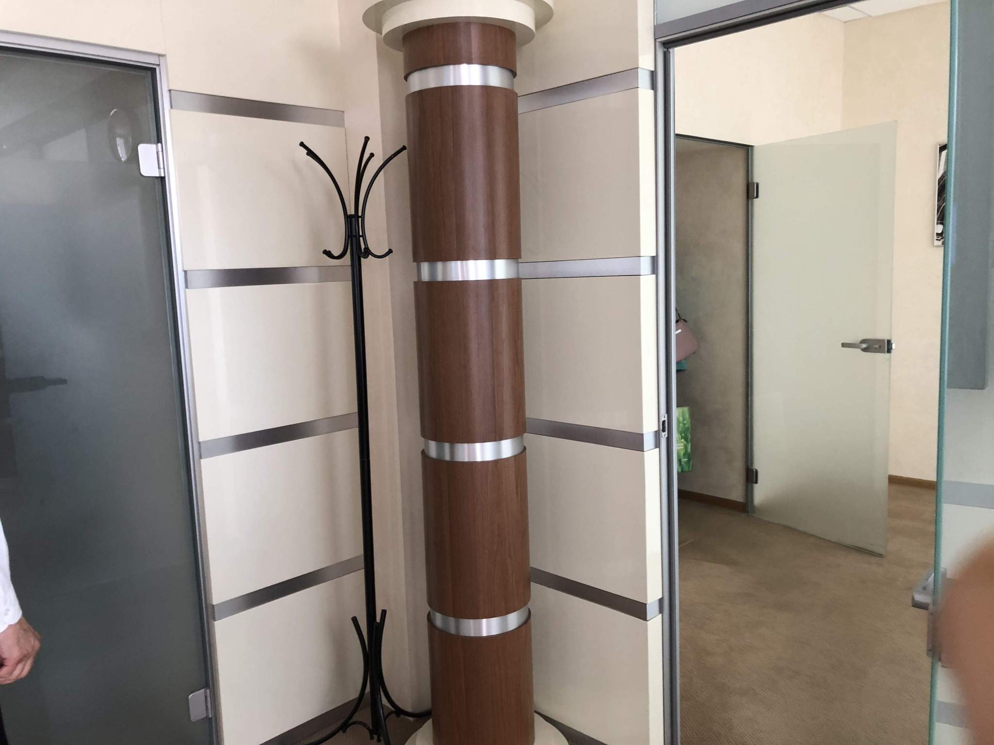 Продам офис 1351.9 м.кв.