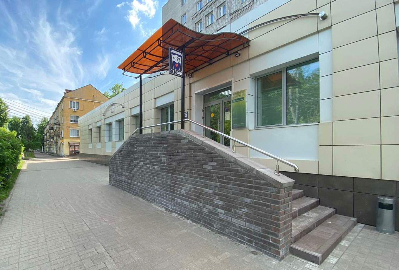 Продам офис 1777.3 м.кв.