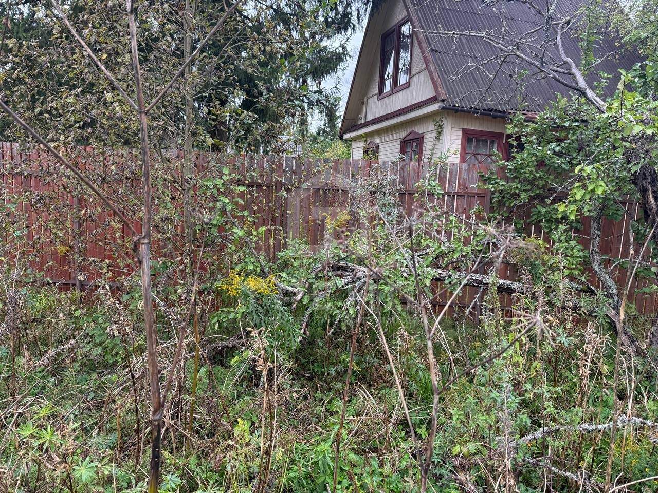 Продам земельный участок 660 м.кв.