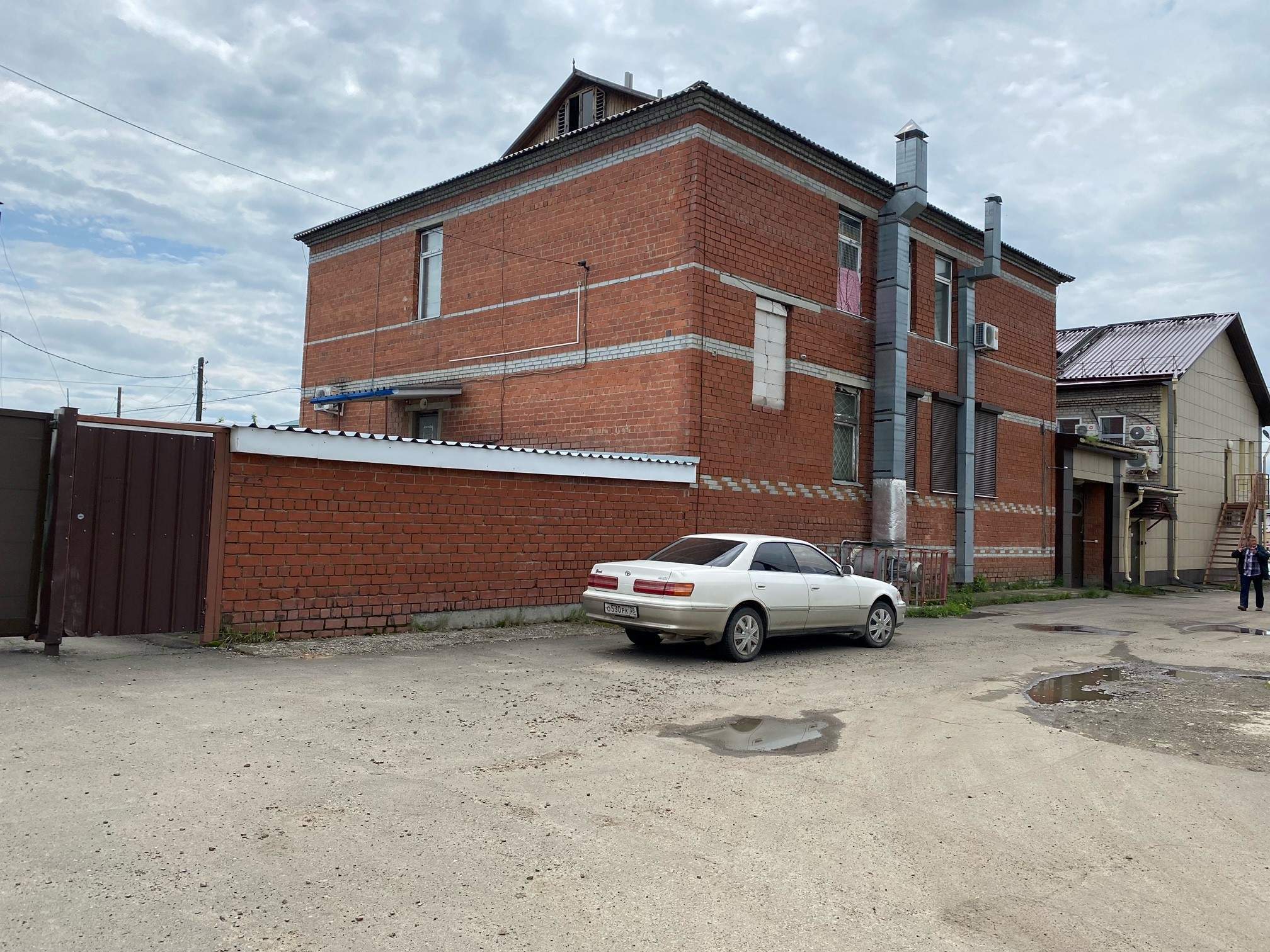 Продам офис 498.2 м.кв.