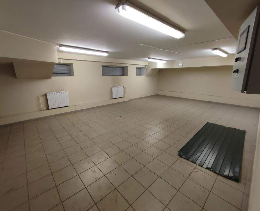 Продам офис 1777.3 м.кв.