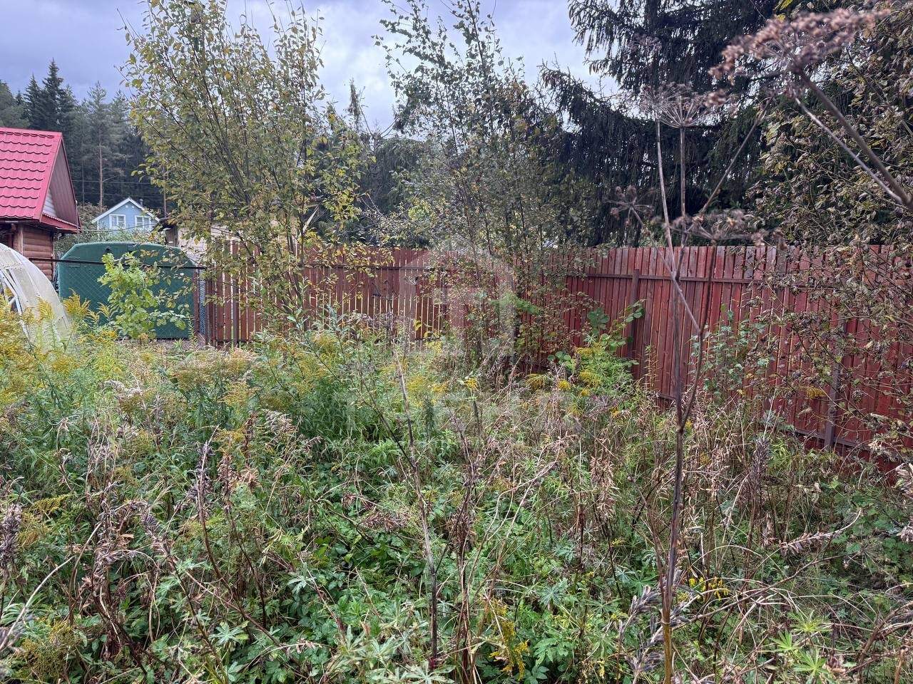 Продам земельный участок 660 м.кв.