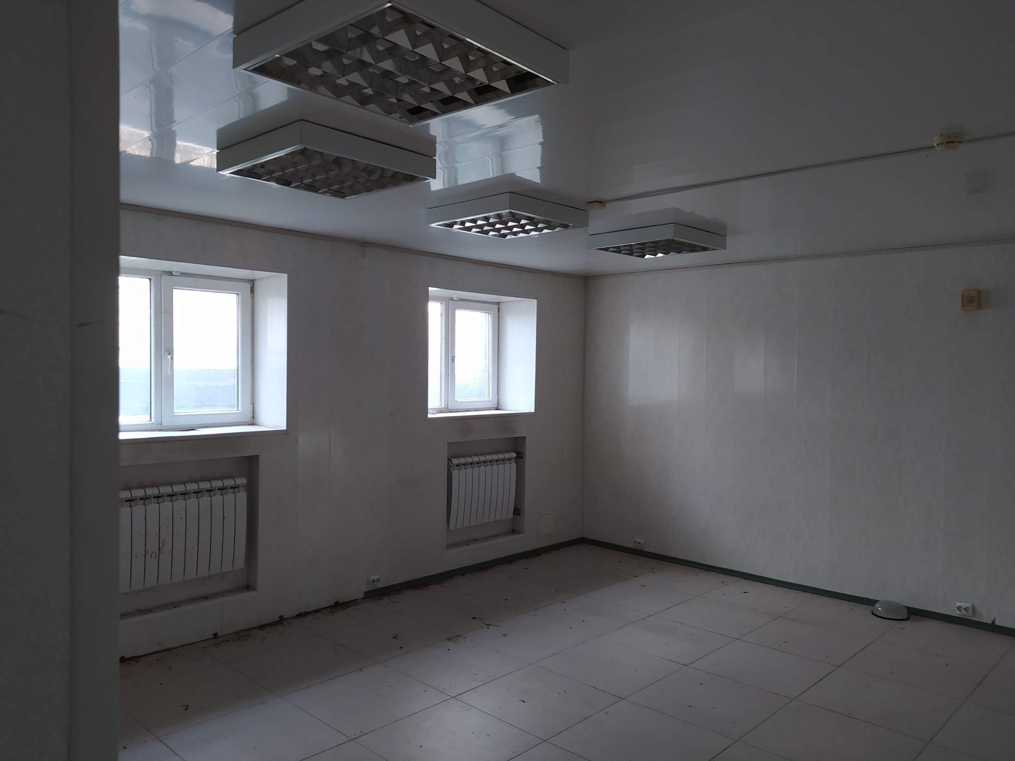 Продам офис 609.8 м.кв.