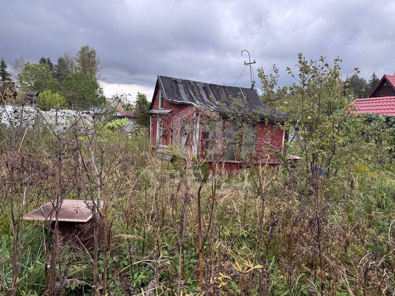 Продам земельный участок 660 м.кв.