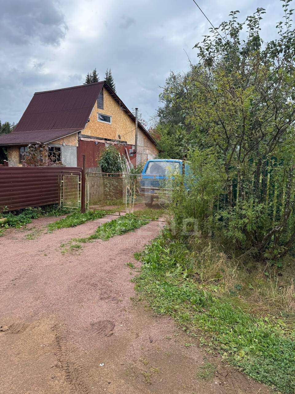 Продам земельный участок 660 м.кв.