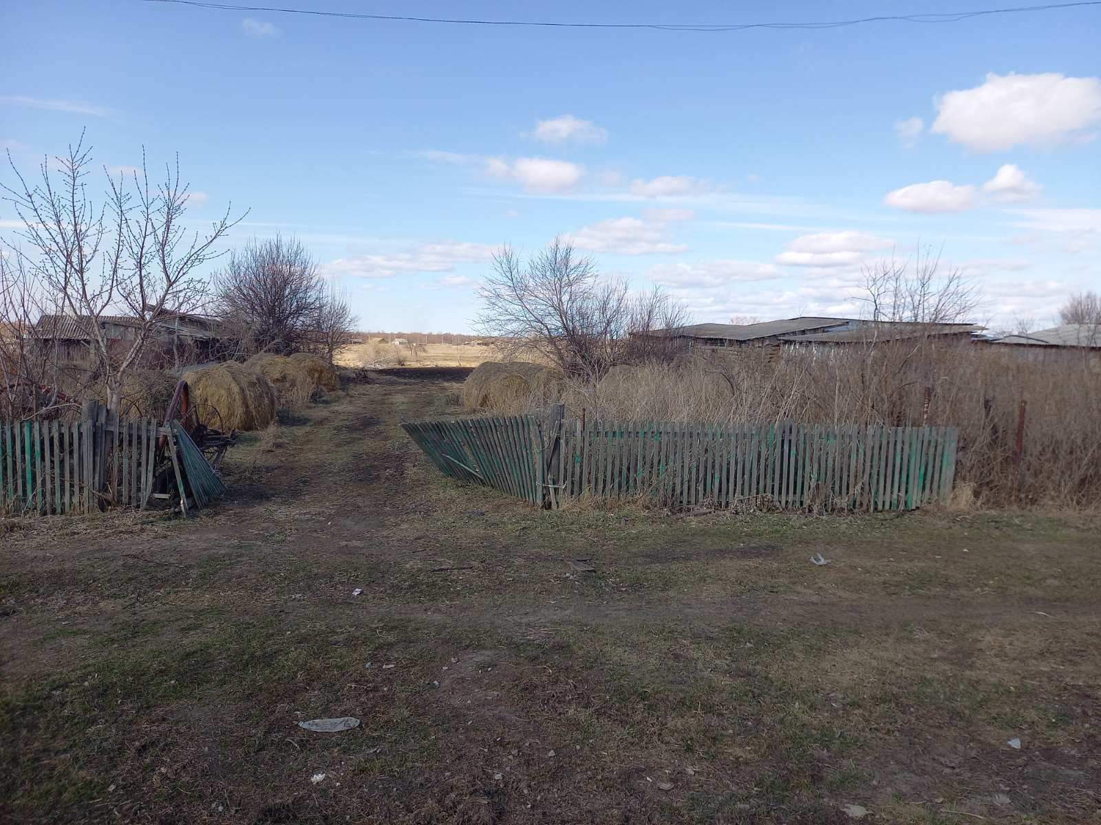 Продам земельный участок 541 м.кв.