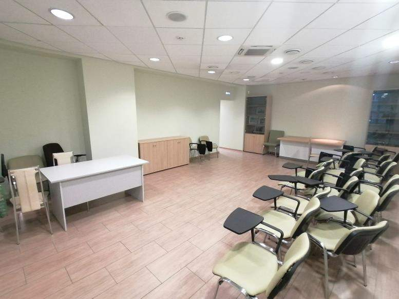 Продам офис 1269.5 м.кв.