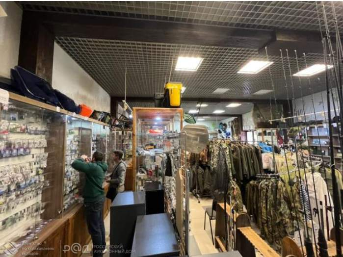 Продам торговое помещение 139.8 м.кв.