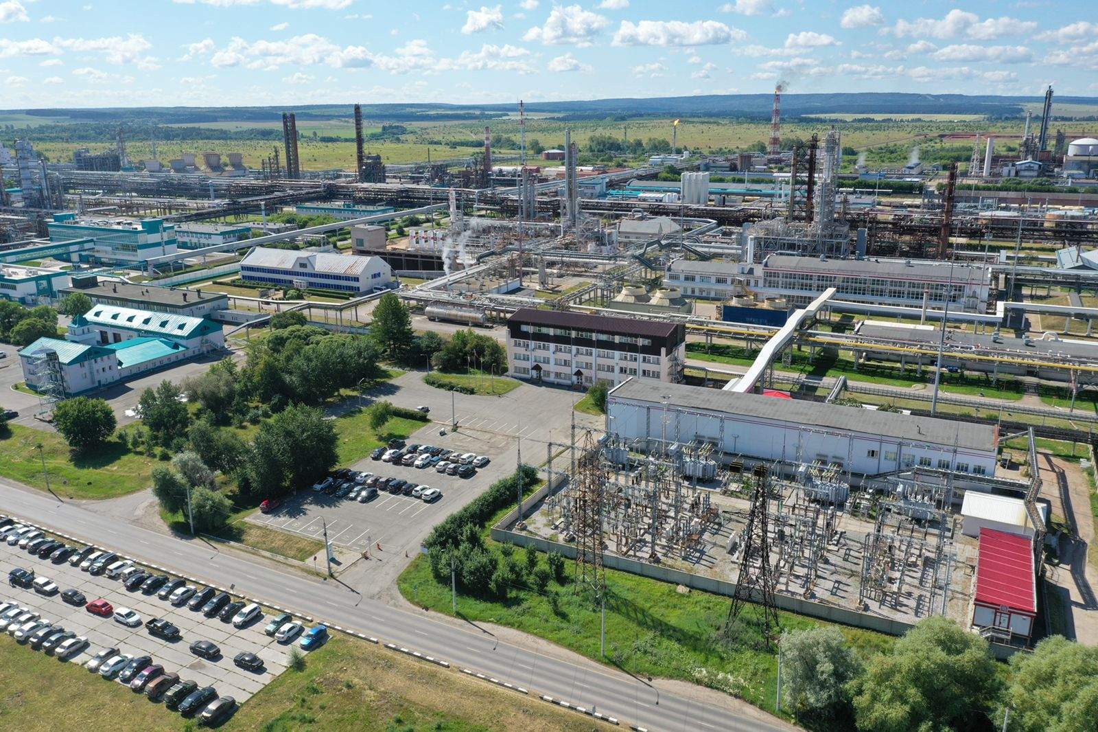 Продам торговое помещение 1957.5 м.кв.