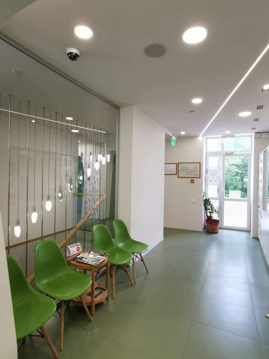 Продам торговое помещение 550 м.кв.