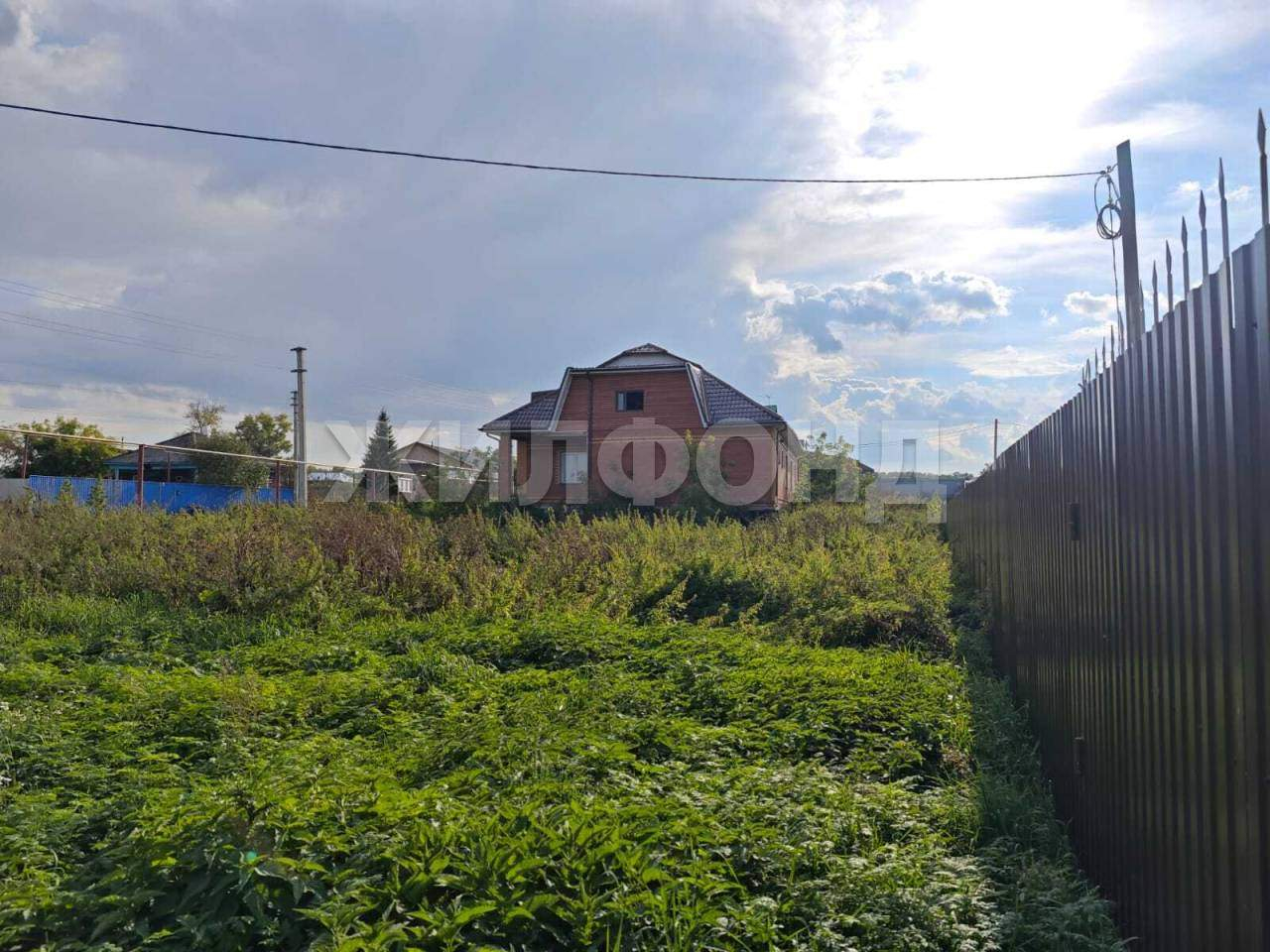 Продам земельный участок 3000 м.кв.