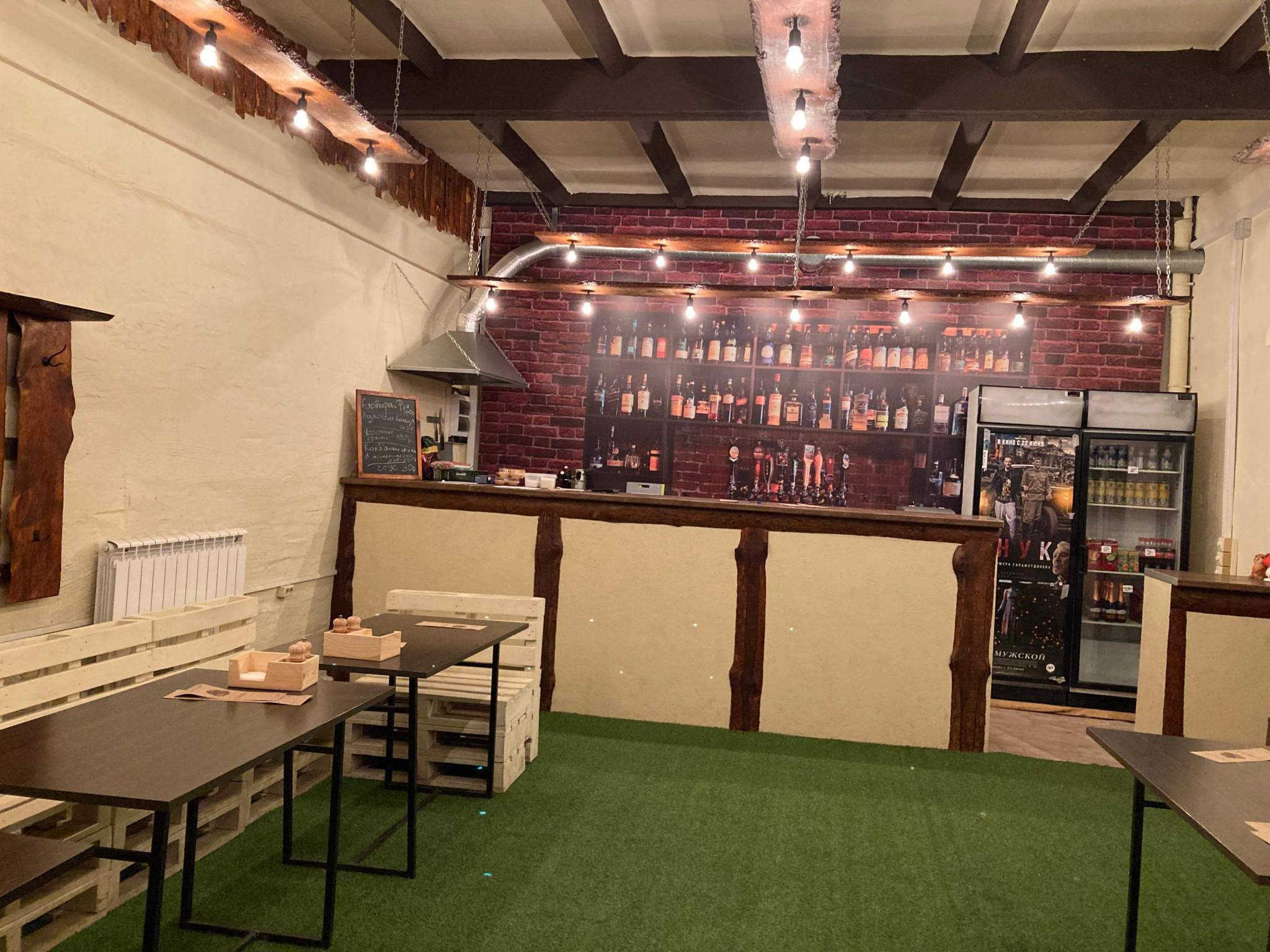 Продам торговое помещение 657.2 м.кв.