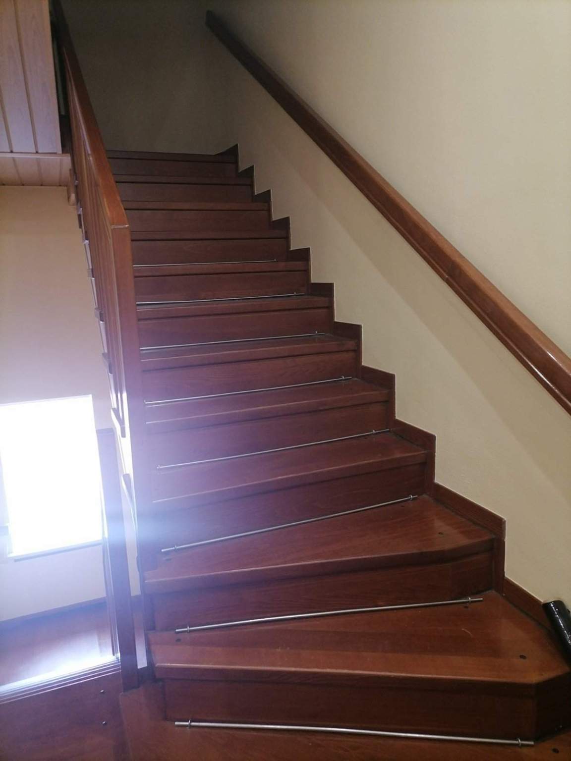 Продам торговое помещение 370.8 м.кв.