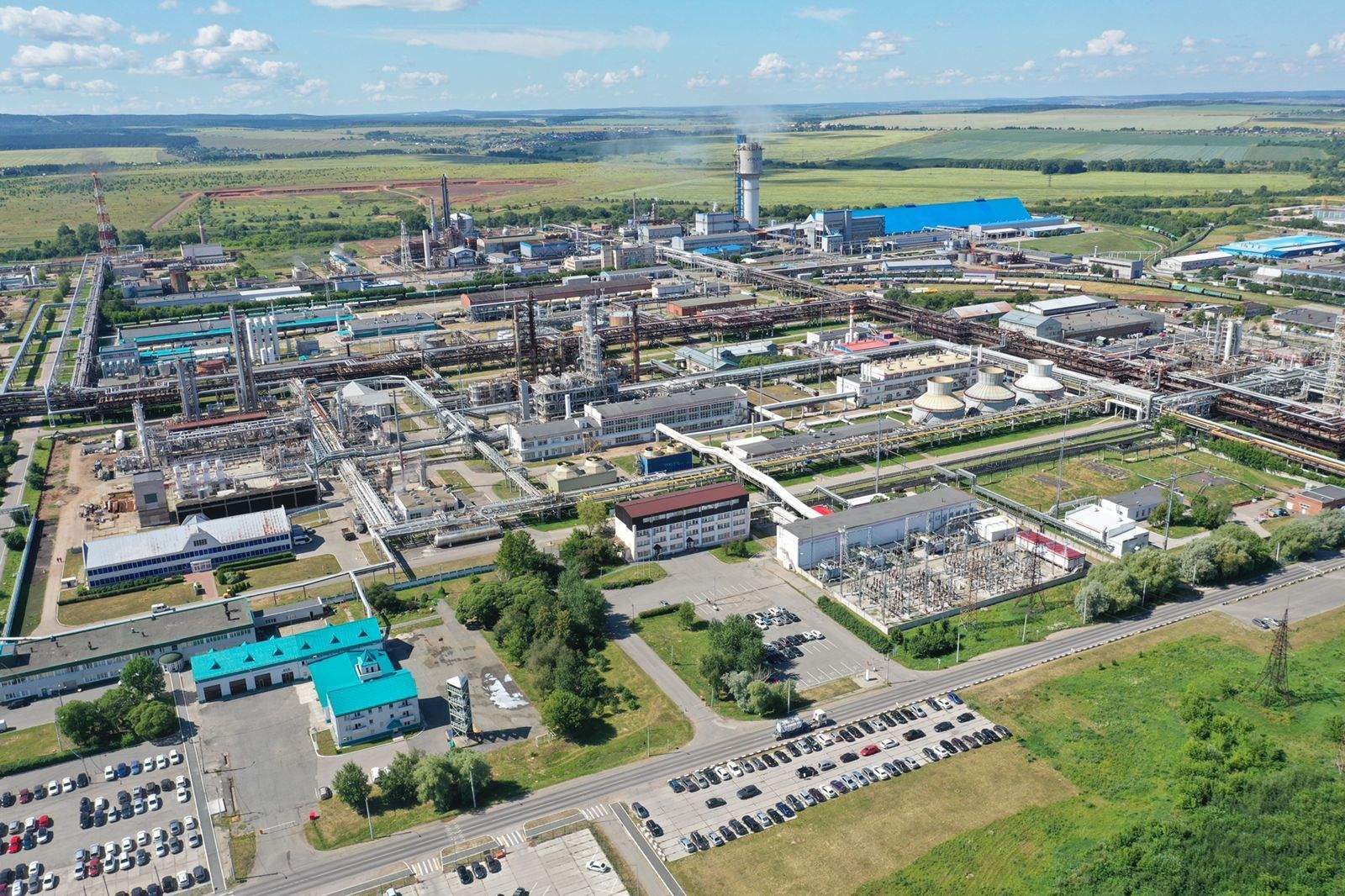 Продам торговое помещение 1957.5 м.кв.