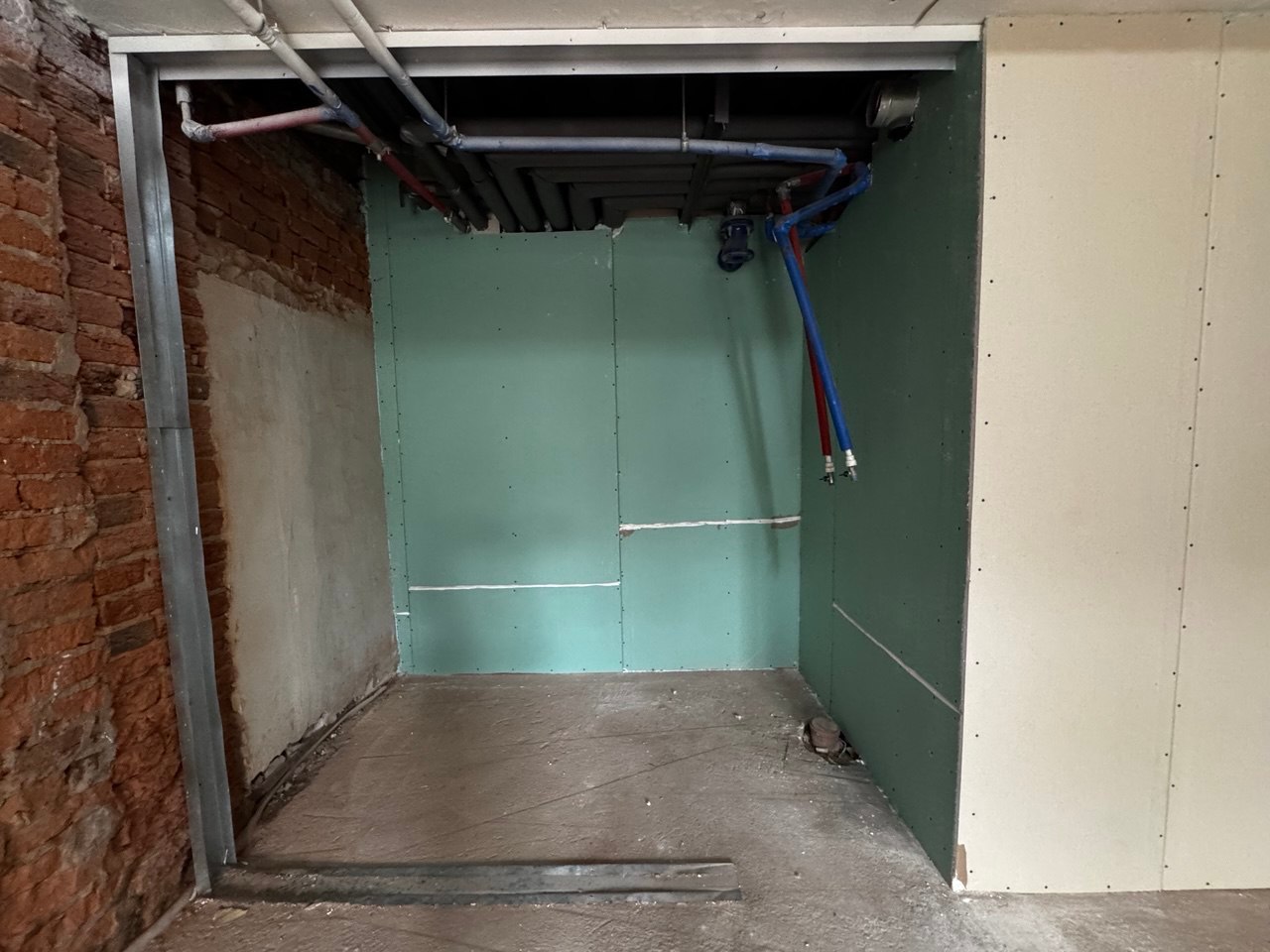 Продам помещение свободного назначения 32.4 м.кв.