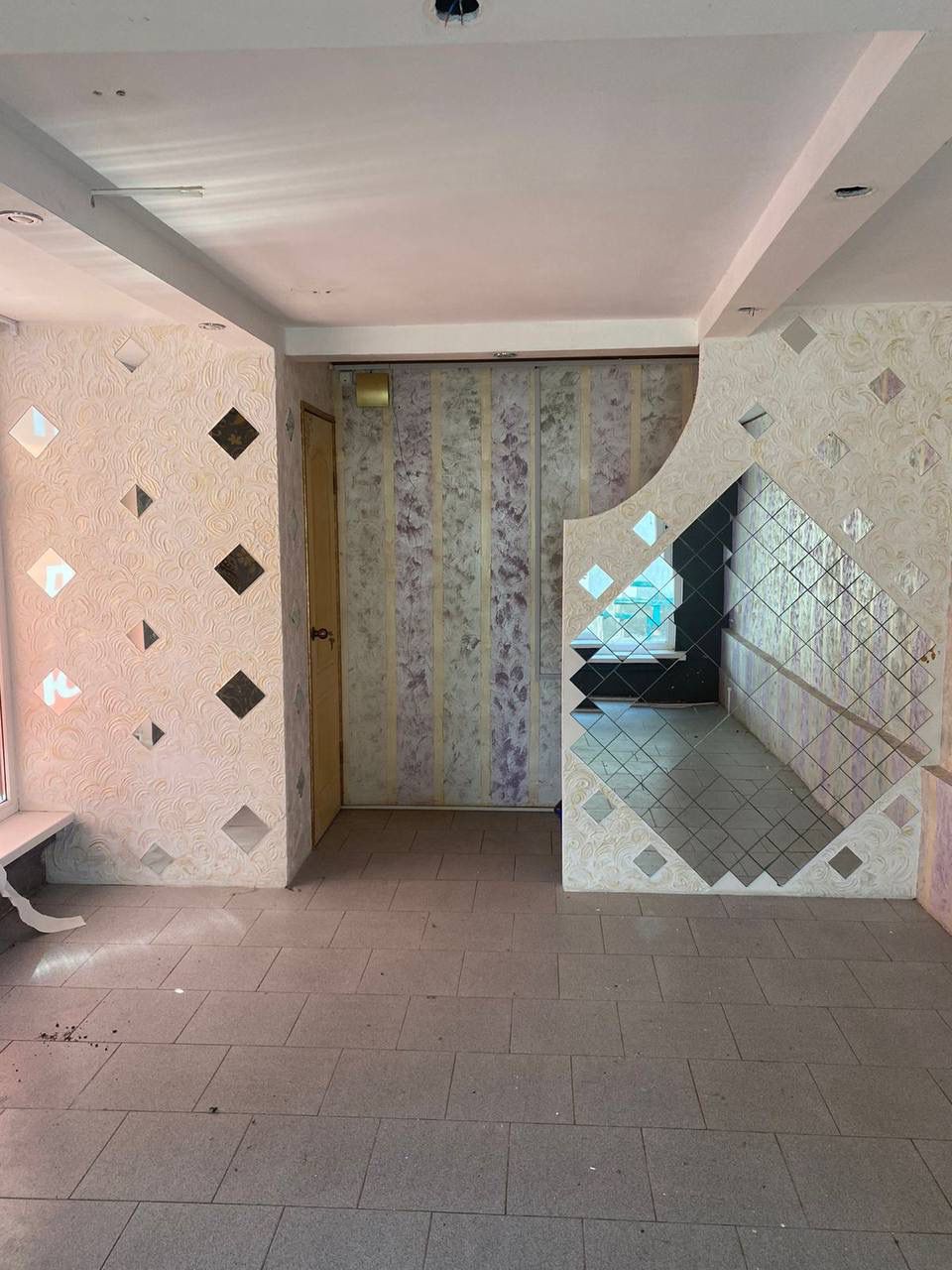 Продам помещение свободного назначения 18.1 м.кв.