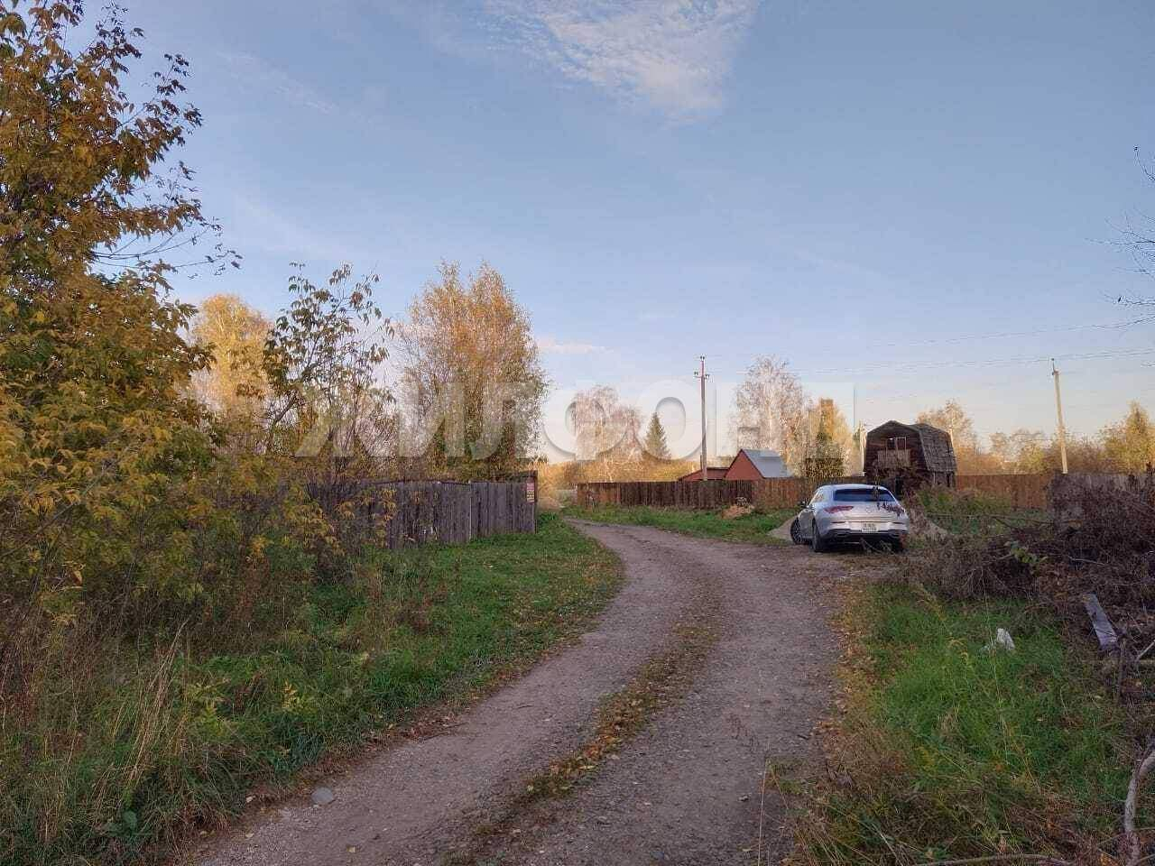 Продам земельный участок 860 м.кв.