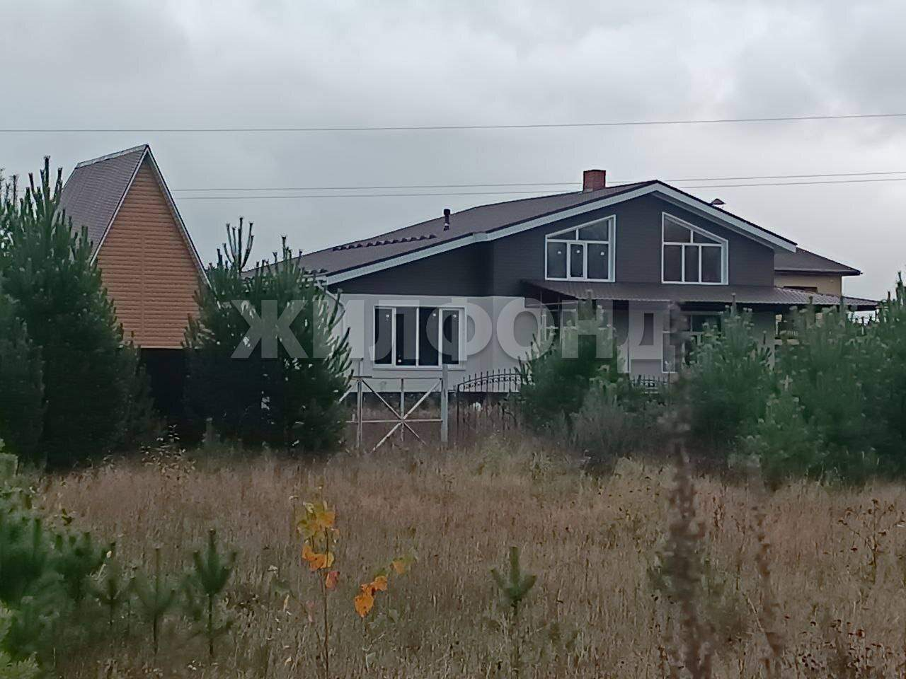 Дом на продажу в Дзержинском, Светлая улица фото №0