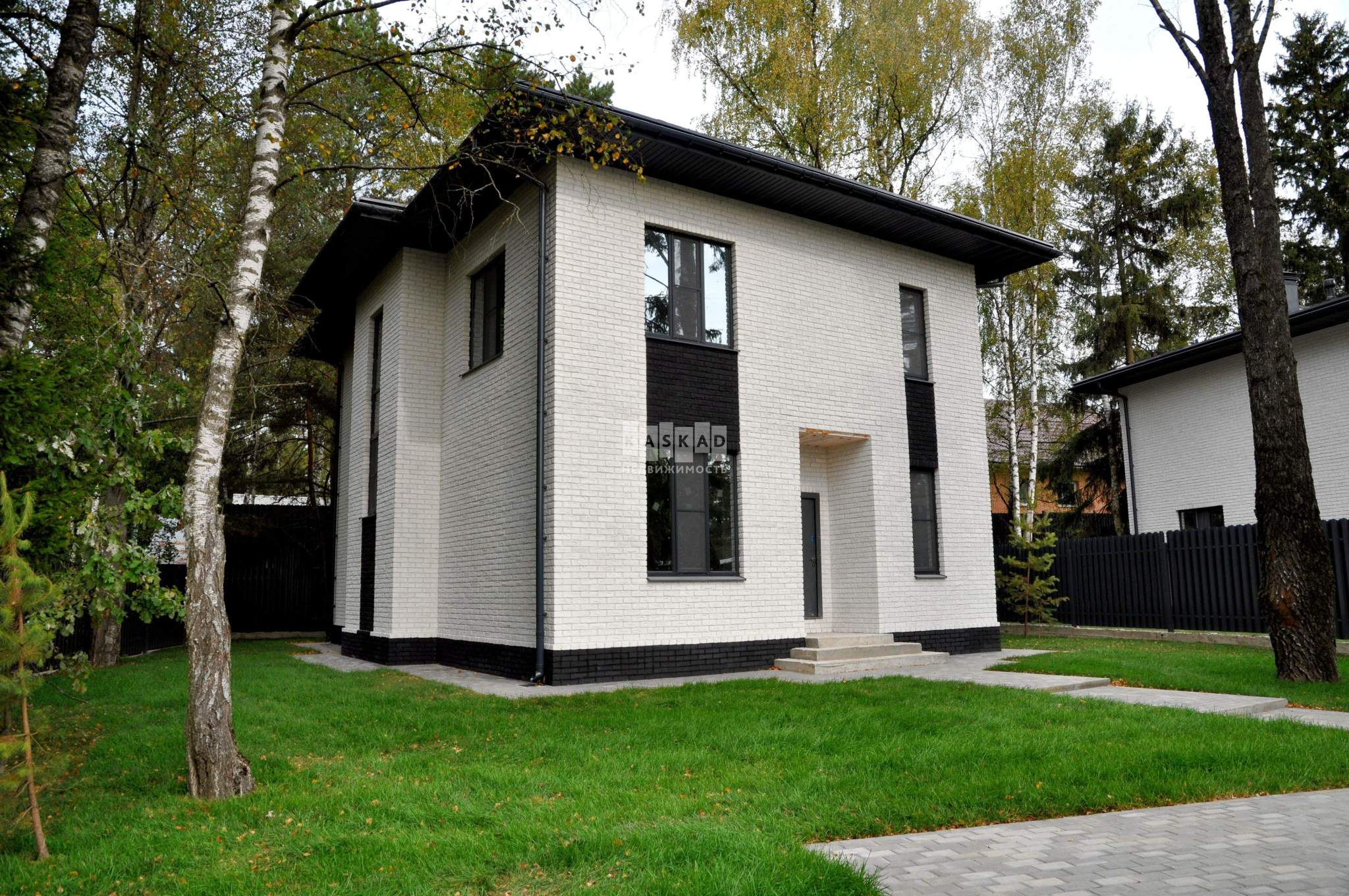 Коттедж на продажу в Изварино, 1-я Новоизваринская улица, 17/1 фото №0