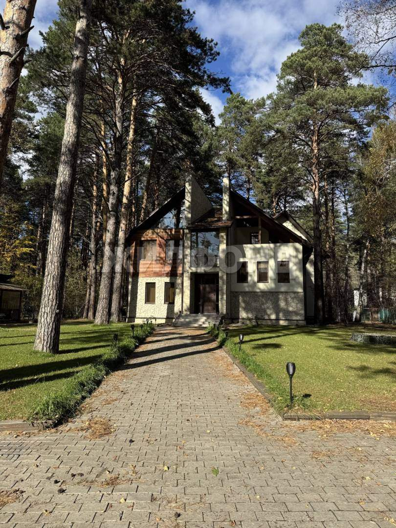 Дом на продажу в Красноярске, Лесная улица фото №0