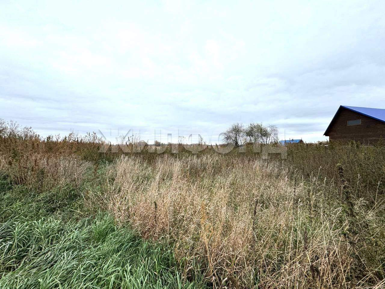 Продам земельный участок 950 м.кв.