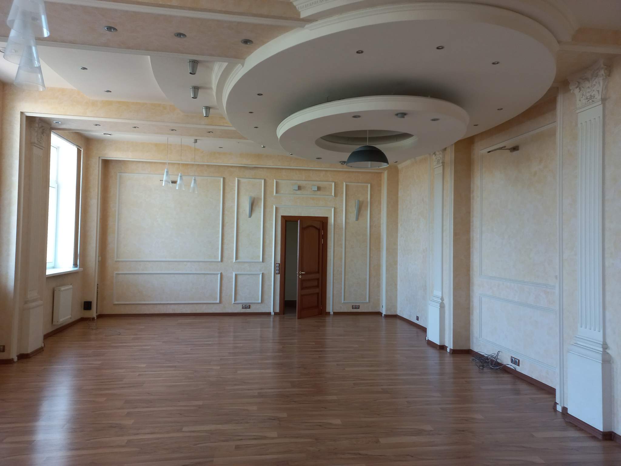 Сдам в аренду офис 196 м.кв.