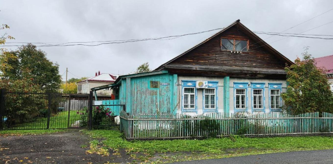 Продам торговое помещение 135.7 м.кв.