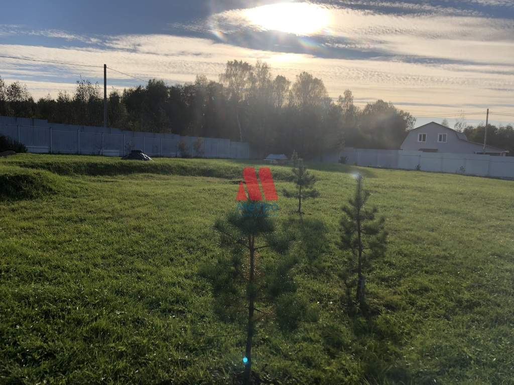Продам земельный участок 1900 м.кв.
