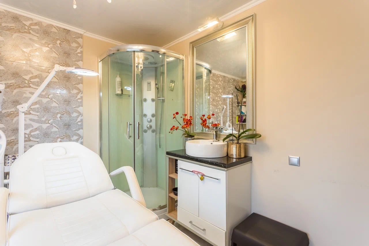 Фото: Продается действующий салон красоты Черная кошка 103 м2 test