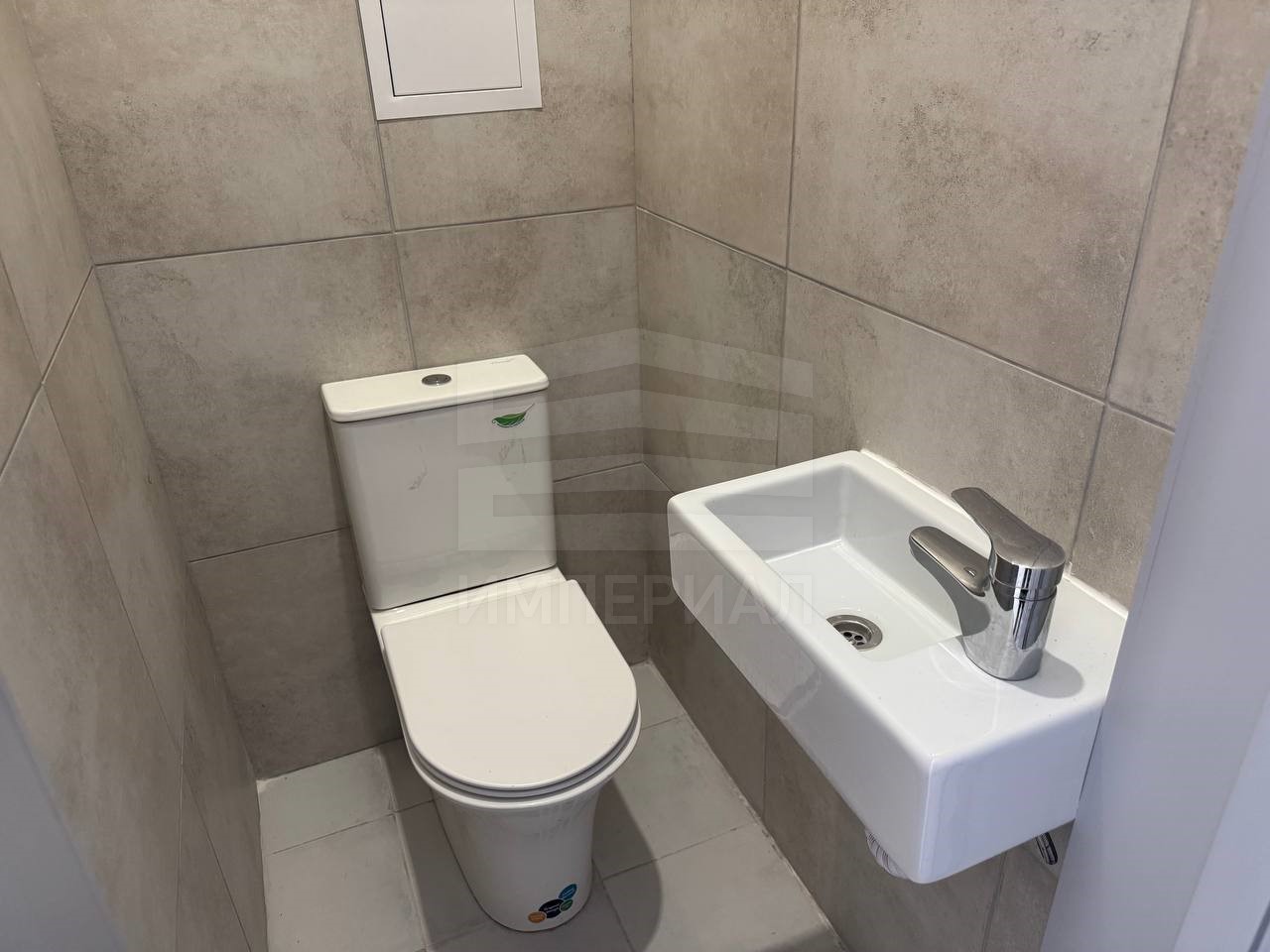 Фото: Продается коммерческое помещение с собственным отдельным входом 12.6м2 test