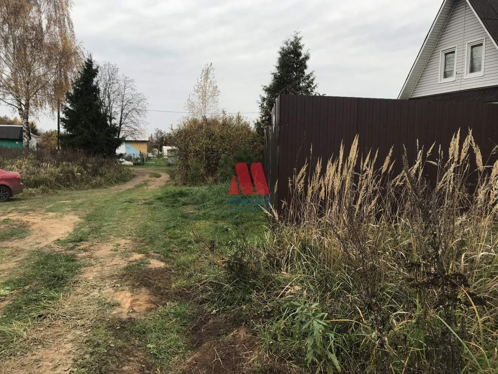 Продам земельный участок 1500 м.кв.