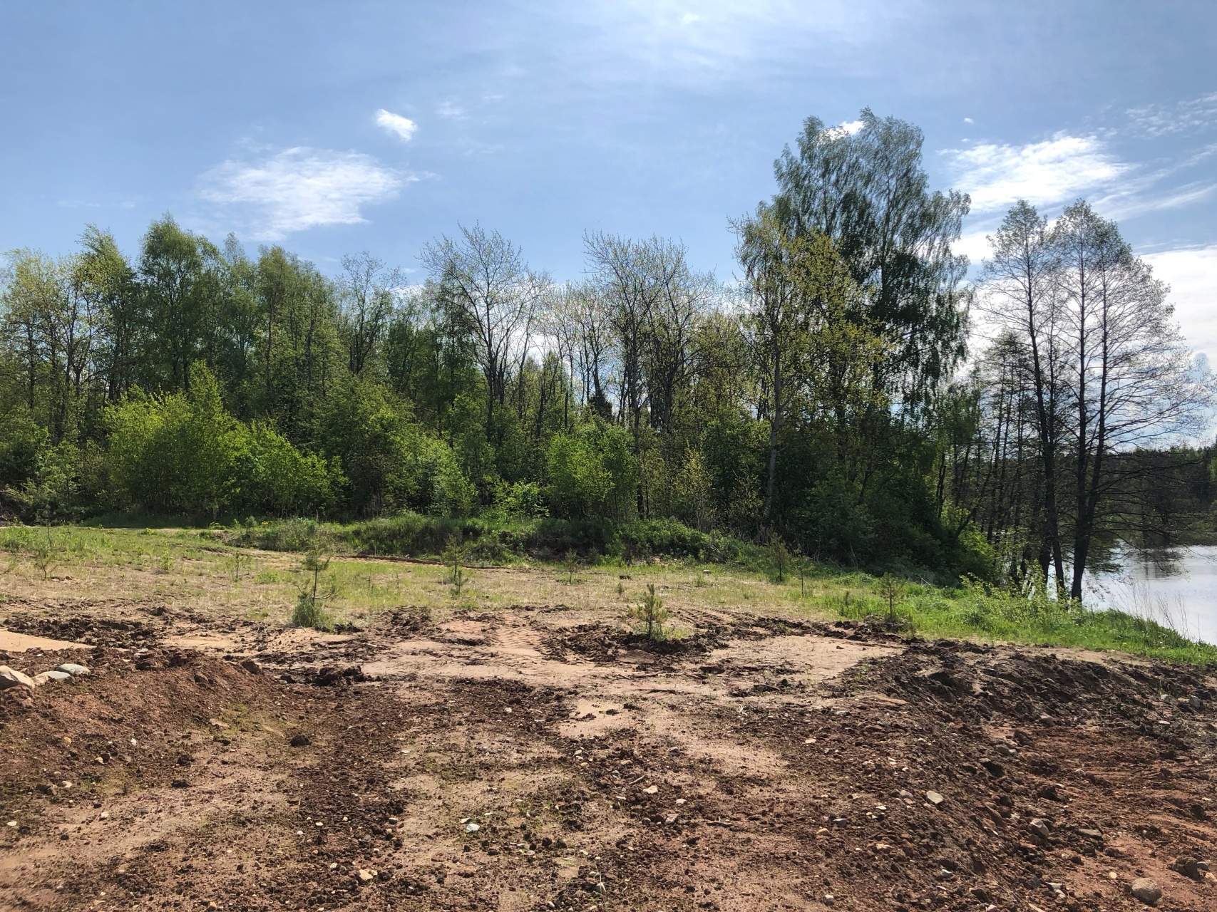 Продам земельный участок 1000 м.кв.