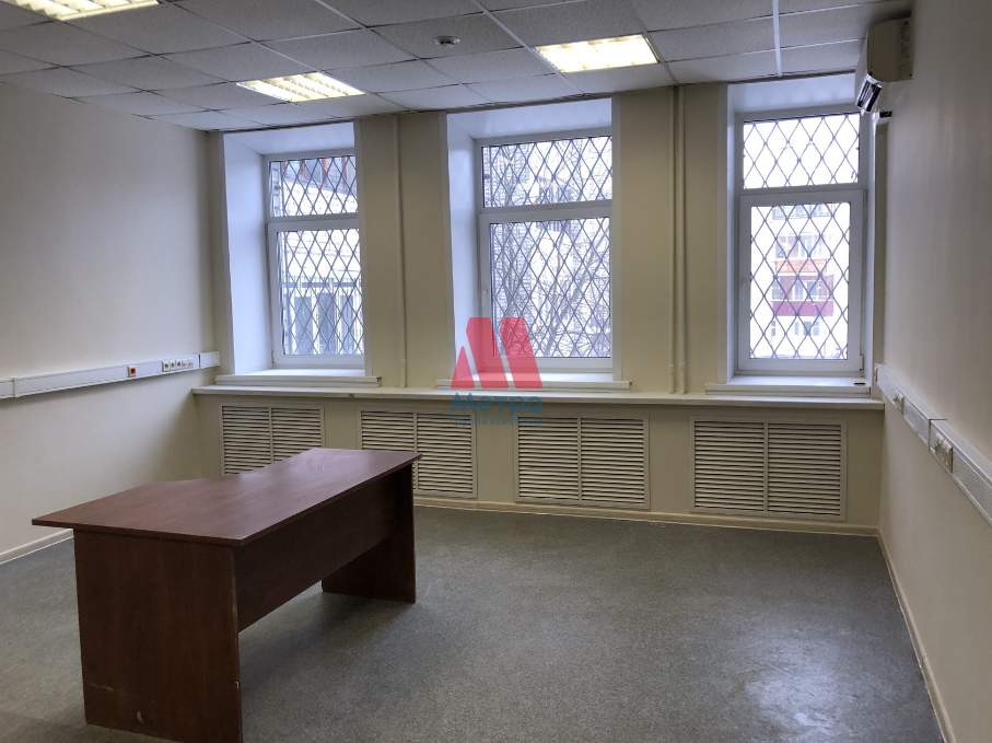 Продам офис 405 м.кв.