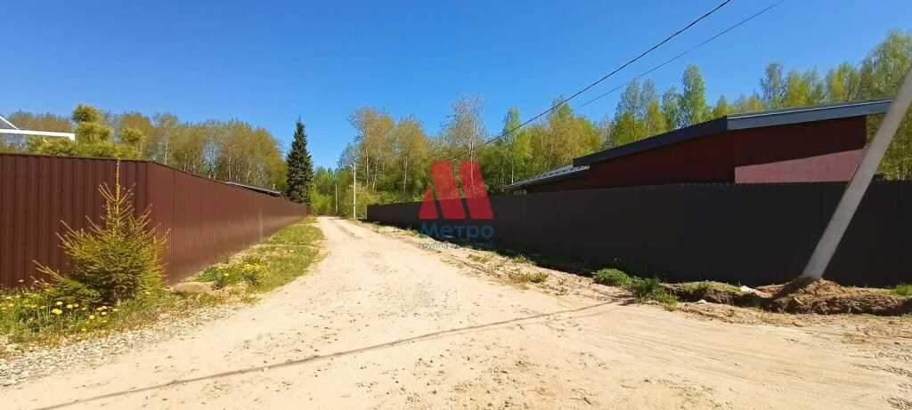 Продам земельный участок 1000 м.кв.