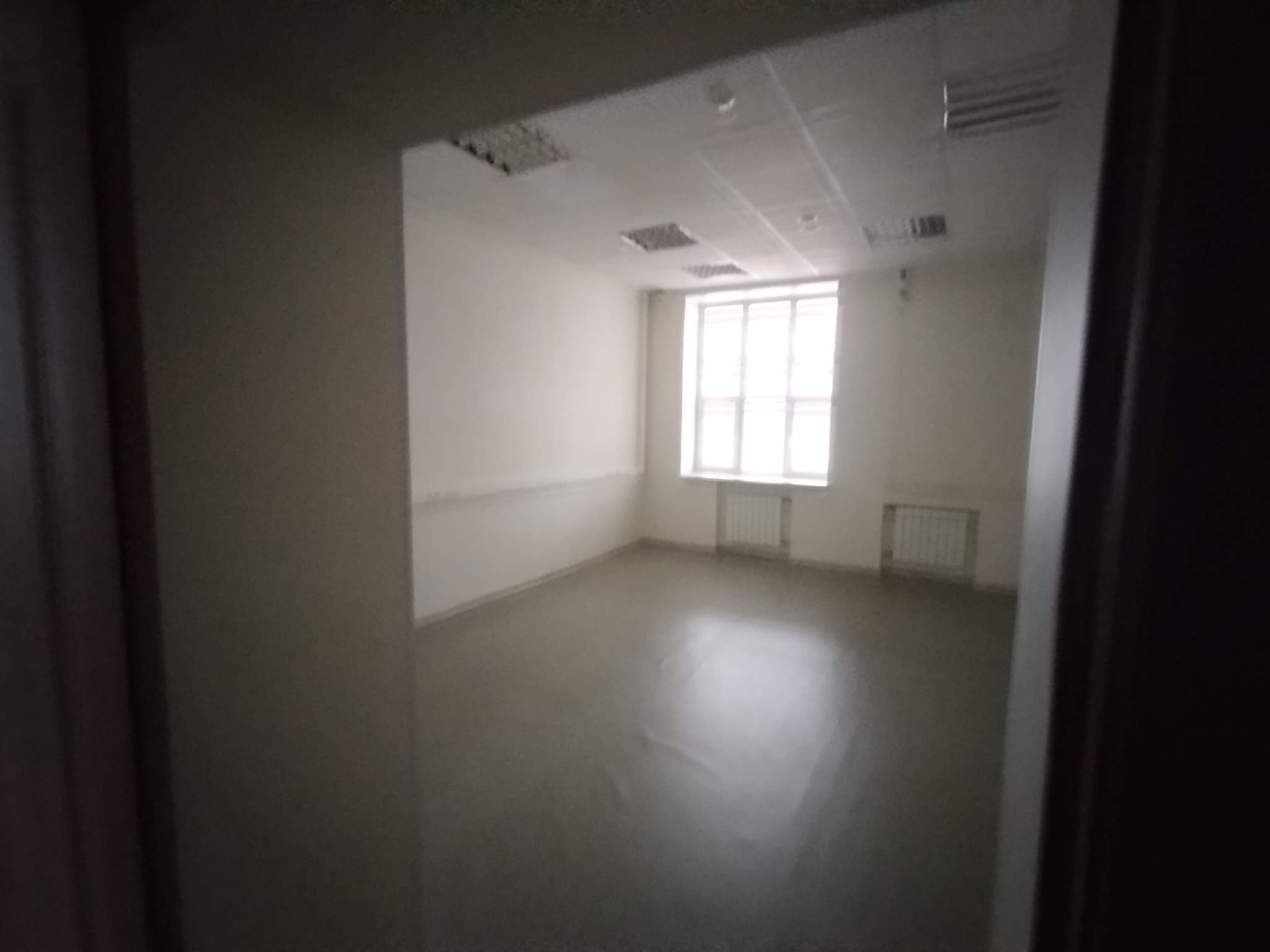 Продам торговое помещение 1708.6 м.кв.