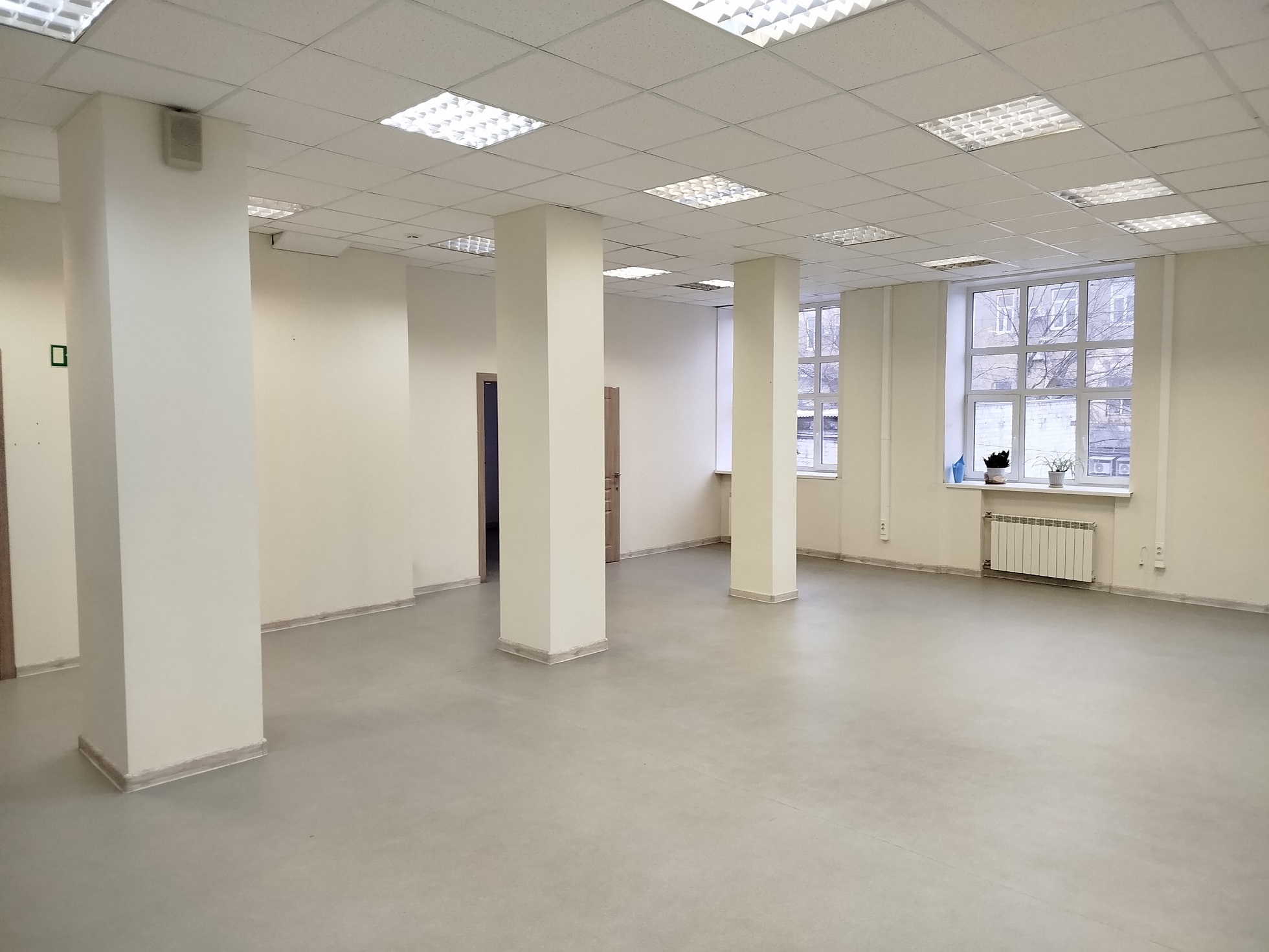 Продам торговое помещение 1708.6 м.кв.