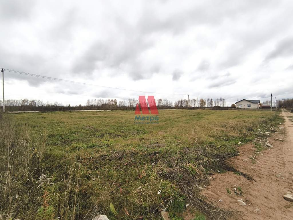 Продам земельный участок 1200 м.кв.