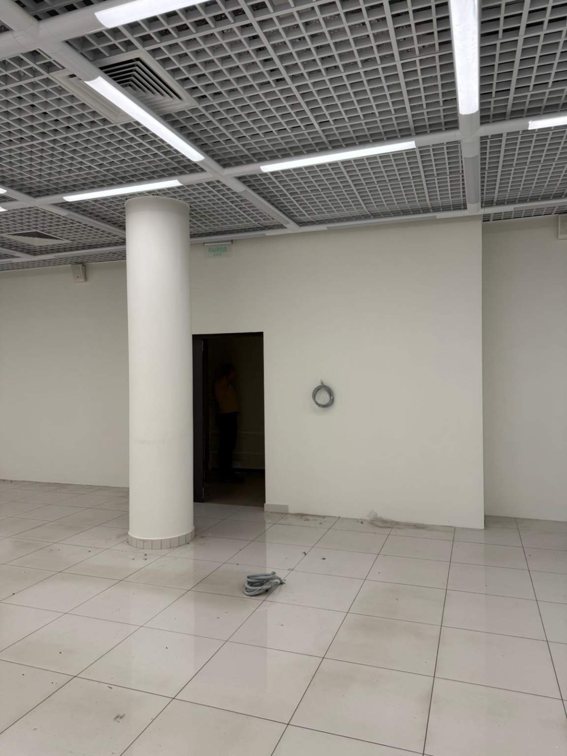 Фото: Торговое помещение 109.5 м2 в аренду test