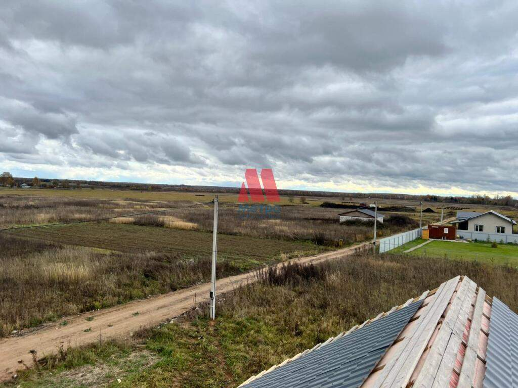 Продам земельный участок 1200 м.кв.