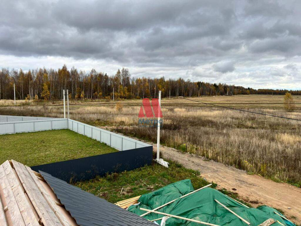 Продам земельный участок 1200 м.кв.