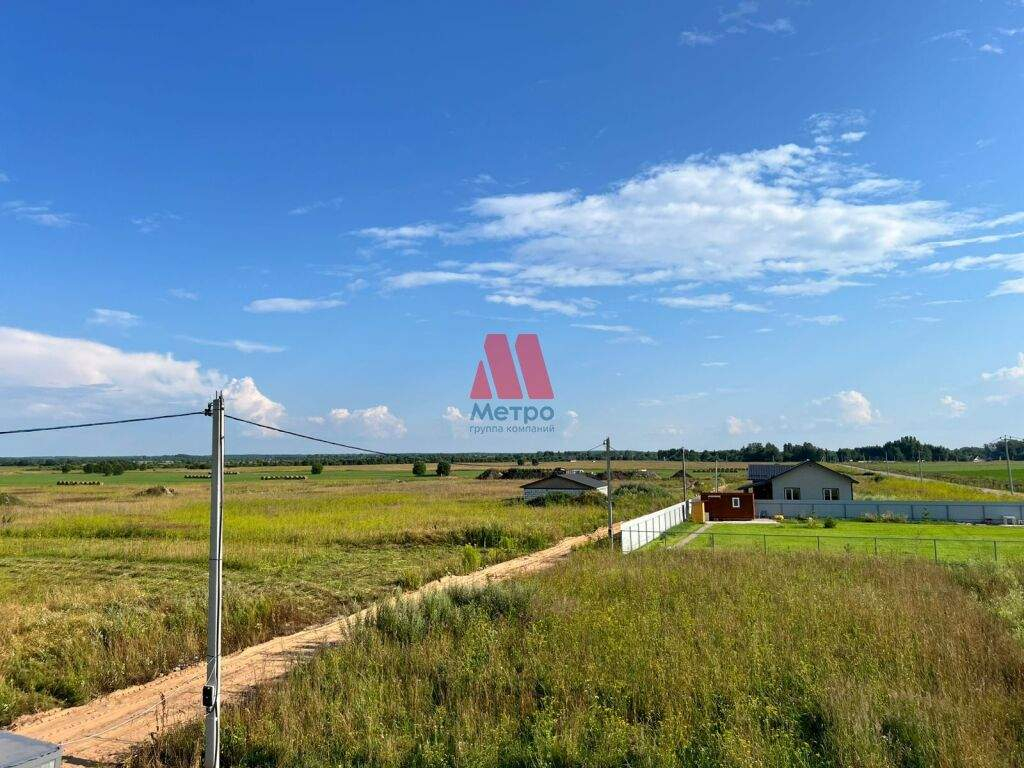 Продам земельный участок 1200 м.кв.