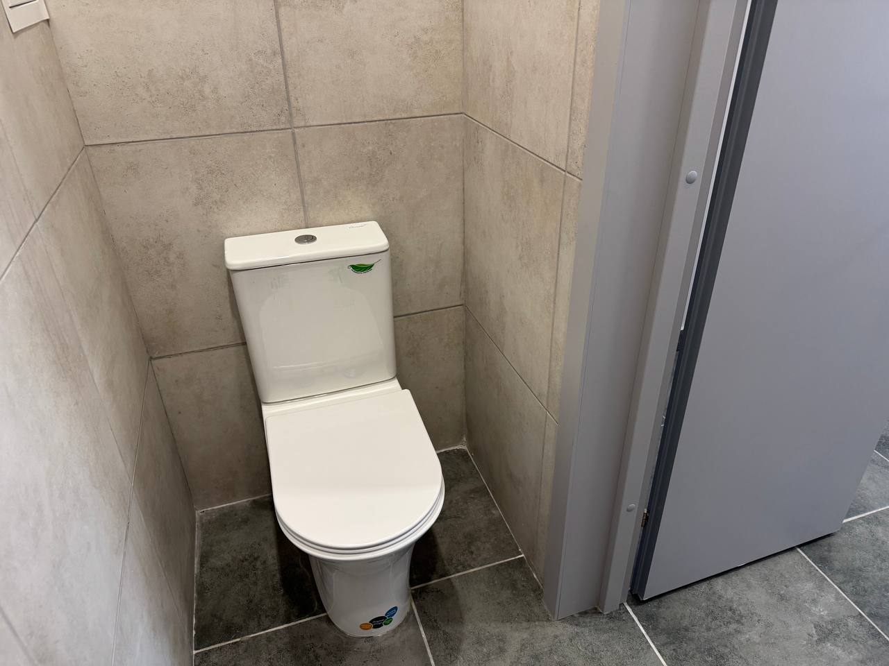 Фото: ПРОДАЖА коммерческого помещения в бизнес-квартале 16.2 м2 test