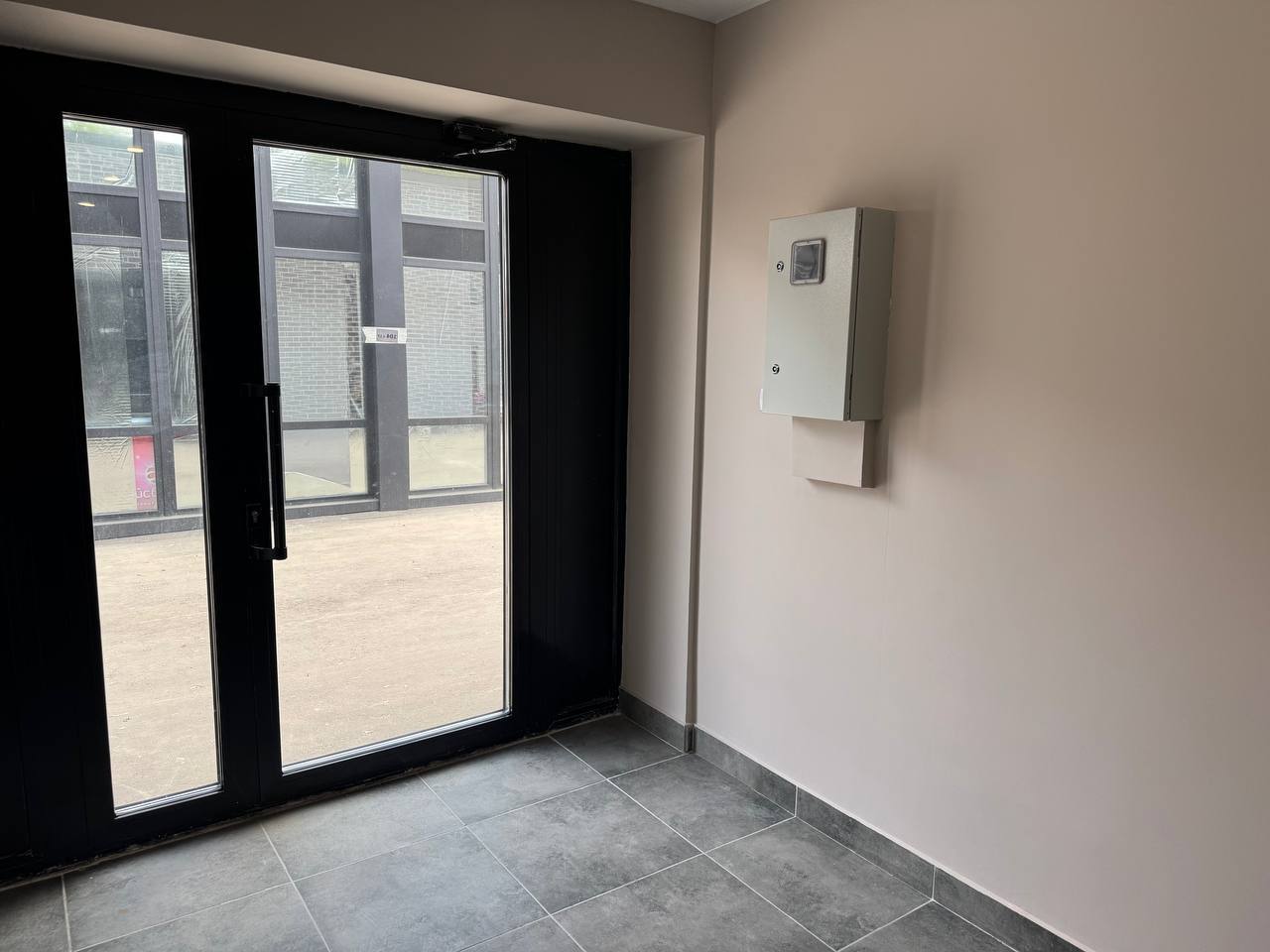 Фото: ПРОДАЖА коммерческого помещения в бизнес-квартале 16.2 м2 test