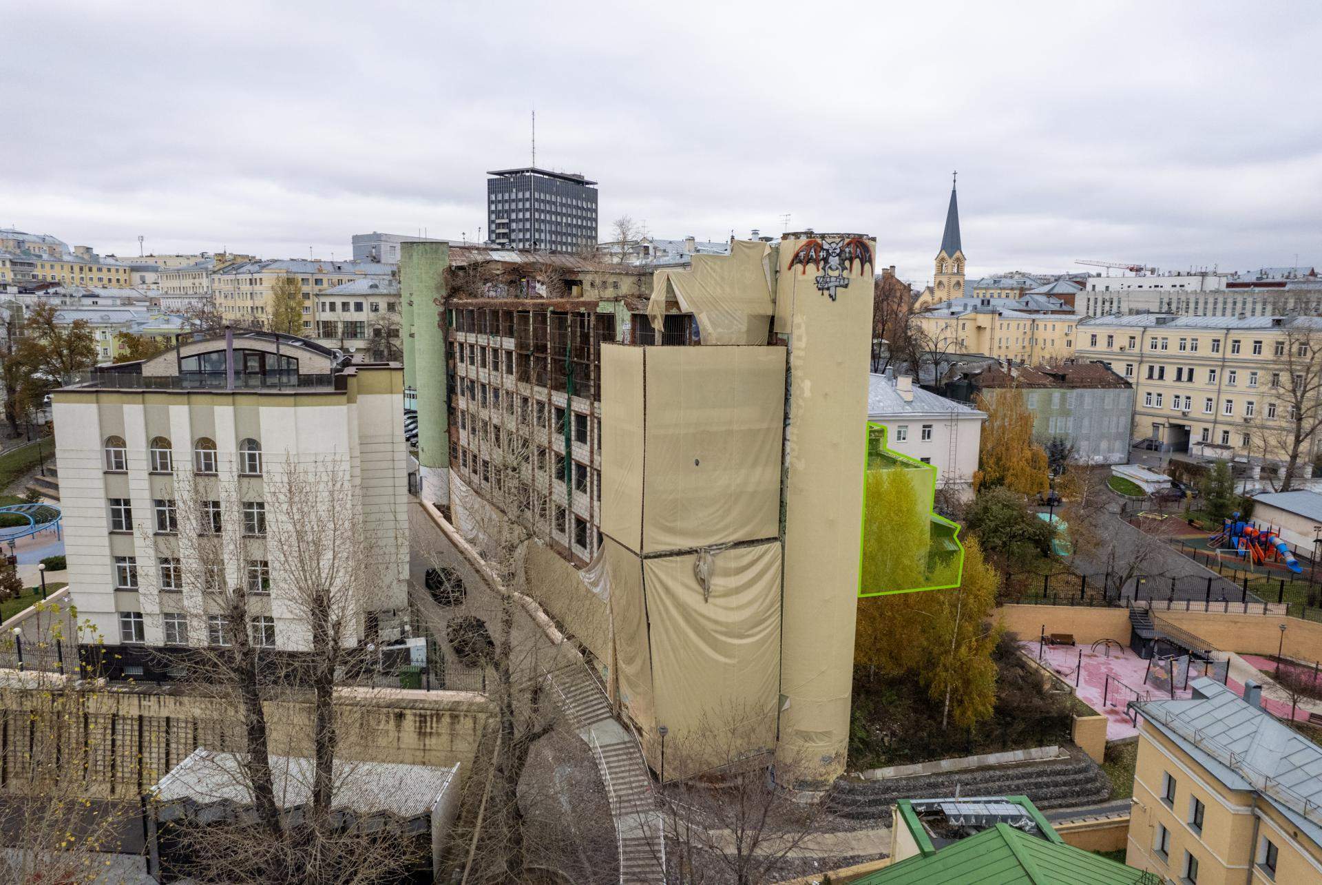 Продам торговое помещение 281.3 м.кв.