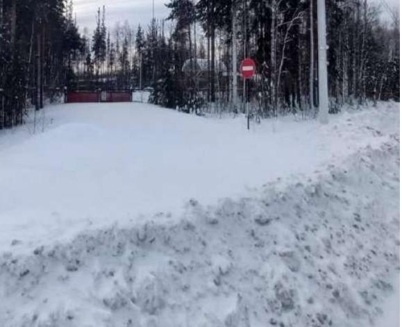 Продам торговое помещение 10.7 м.кв.