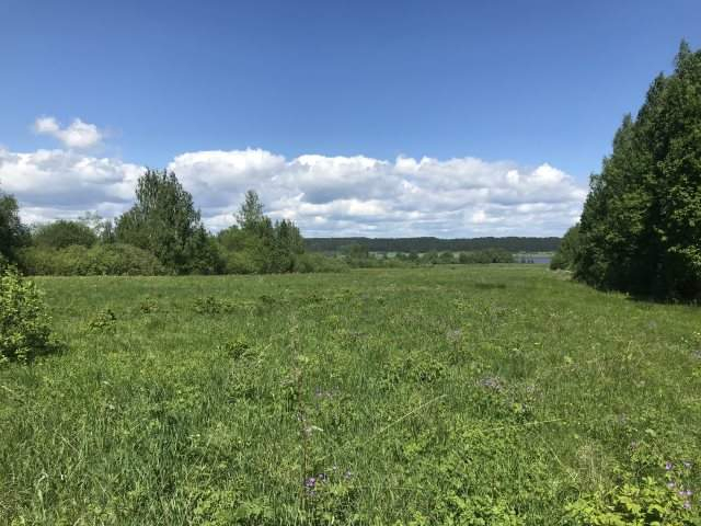 Продам земельный участок 1700 м.кв.