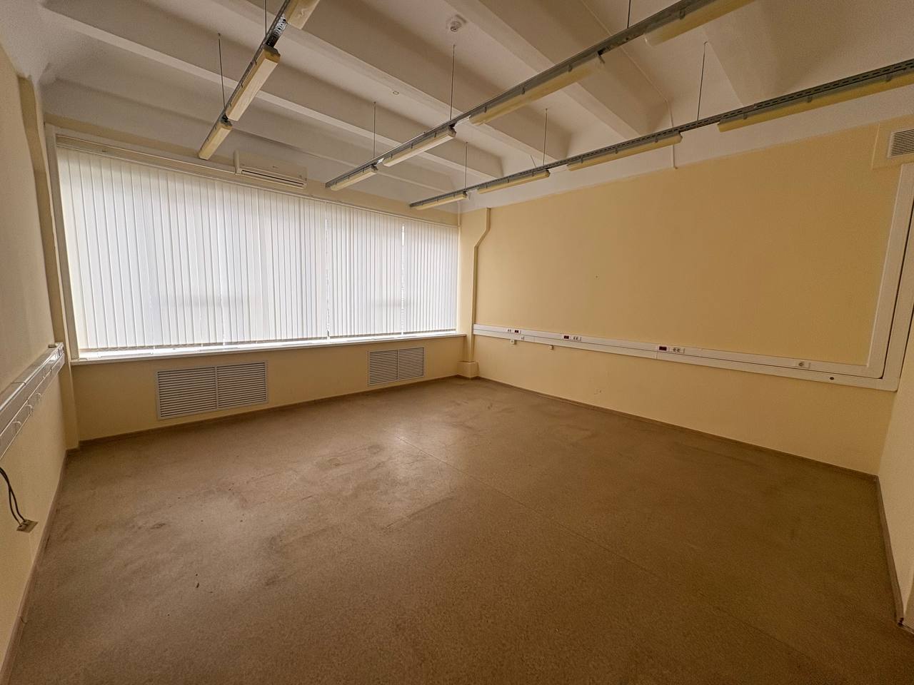 Фото: Аренда офиса 80 м2. 2 каб. 6 эт. м.Южная test